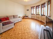 GROSSE WOHNUNG IM UNIVERSITÄTSBEREICH