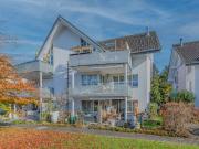 GROSSEN IMMOBILIEN Gepflegter Hausteil mit drei 4.5...