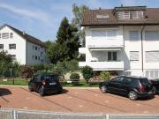 Grosser Parkplatz in Glattbrugg direkt neben Busstation... Grosser Parkplatz in Glattbrugg direkt neben Busstation...