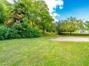 Großes Baugrundstück in Wohngebiet