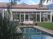 Großes Charakterhaus mit Schwimmbad und Jacuzzi