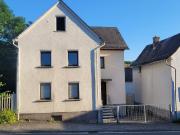 Großes Ein /Zweifamilienhaus für die große Familie, Nähe A3