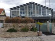 Großes Einfamilienhaus mit Garage und garten