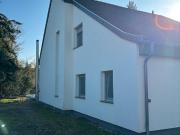 Großes Familienfreundliches Grundstück mit 2 Häusern zu...