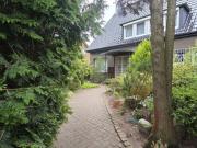 Großes Grundstück gefällig? Exklusives Haus mit Pool und...