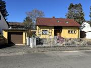 Großes Grundstück in Vach mit Einfamilienhaus