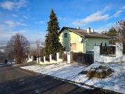 Großes Grundstück mit Haus für die ganze Familie 8...