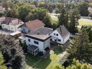 Großes Grundstück mit zwei sanierungsbedürftigen Häusern...