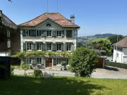 Grosses Haus mit Einliegerwohnung zu verkaufen