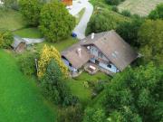 GROSSES LANDHAUS MIT SCHÖNEM GARTEN!