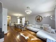 Großes und helles Doppelhaus in Melano