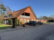 Großes Zweifamilienhaus, sehr gepflegt, zentral gelegen