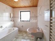 Großflächige Wohnung: Gestaltbare Dachgeschosswhg. in...