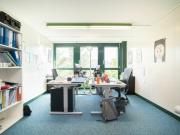 Grosszügige Bürofläche mit Seesicht