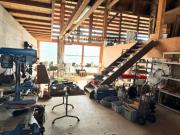 GROSSZÜGIG FÜR LAGER ODER PRODUKTION