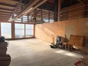 GROSSZÜGIG FÜR LAGER ODER PRODUKTION