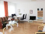 Großzügig möblierte Wohnung im Stadtkern von Essen, 2...