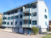 Grosszügig und direkt beim Bahnhof