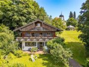 Großzügig, zentral, rustikal: Einmaliges Landhaus auf...