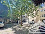 Großzügige 1,5 Zimmer Altbau Wohnung mit Küche direkt an...