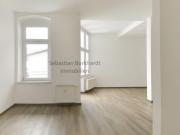 Großzügige 2 Raum Altbauwohnung mit Balkon & Aufzug