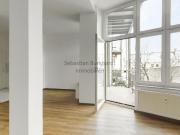 Großzügige 2 Raum Altbauwohnung mit Balkon & Aufzug