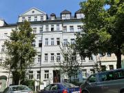 ! GROßZÜGIGE 2 Raum Whg. + BALKON + EINBAUKÜCHE und...