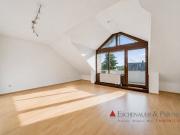 Großzügige 2 Zimmer Dachgeschosswohnung mit Loggia,...