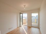 Großzügige 2 Zimmer Wohnung mit Loggia in hochwertigem...