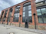 Großzügige 2 Zimmer Wohnung mit Balkon und Parkett in Gohlis