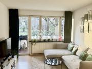 Großzügige 2 Zimmer Wohnung mit Küche und Balkon ins Grüne