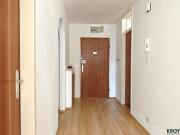 Großzügige 2 Zimmer Wohnung mit sonnigem Balkon und PKW...