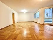 Großzügige 2 Zimmer Wohnung mit Terrasse nähe AKH & U6...