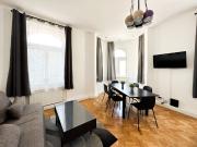Großzügige 2 Zimmerwohnung auch ideal als WG!