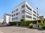 Grosszügige 3.5 Zimmer Wohnung in Seenähe