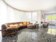 Grosszügige 3.5 Zimmer Wohnung mit Balkon mit Blick auf...