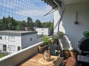 Großzügige 3,5 Zimmer Wohnung mit Balkon & Tiefgarage...