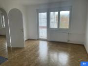 Großzügige 3 Zimmer Wohnung mit Balkon