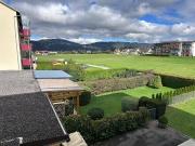 Großzügige 3 Zimmer Wohnung mit Balkon, Garten & Garage