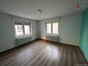 Großzügige 3 Zimmer Wohnung mit Einbauküche im 1....