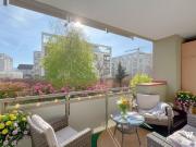 Großzügige 3 Zimmer Wohnung mit hofseitiger Loggia &...