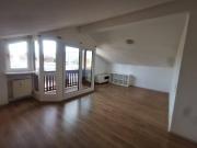 Großzügige 3 Zimmer Wohnung mit Loggia zu vermieten