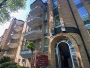 Großzügige 3 Zimmer Wohnung mit Südbalkon und Tiefgarage