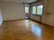 GROßZÜGIGE 3 ZIMMERWOHNUNG MIT EINZELGARAGE