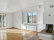 Grosszügige 4.5 Zimmer Wohnung mit Cheminée in Busswil...