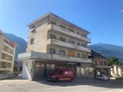 Grosszügige 4.5 Zimmerwohnung mit Balkon, Keller und...