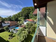 Großzügige 4 Zimmer Wohnung mit Blick ins Grüne