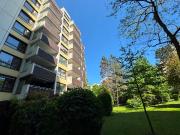 Großzügige 4 Zimmer Wohnung mit drei Balkonen in München...