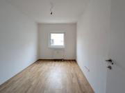 Großzügige 4 Zimmer Wohnung mit Loggia nahe Millennium... Großzügige 4 Zimmer Wohnung mit Loggia nahe Millennium...