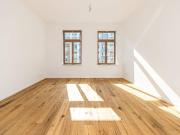 Großzügige 4 Zimmer Wohnung mit zwei Bädern